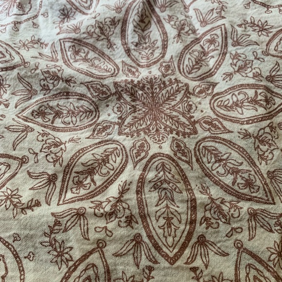 Rose Gold Flowery Urban Outfitters Tapestry - Picture 4 of 5